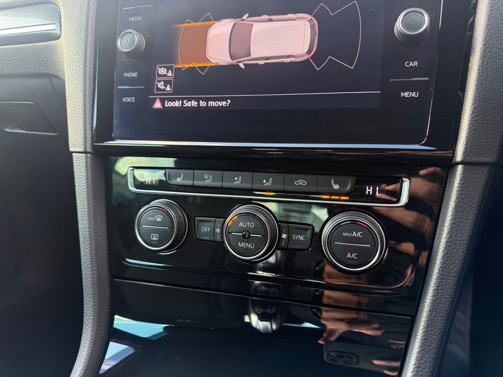 Used Volkswagen Golf 2018 for sale - 76986429: Photo 26