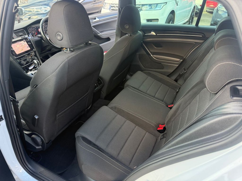 Used Volkswagen Golf 2018 for sale - 76986429: Photo 30