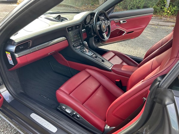 Used Porsche 911 2018 for sale - 75573873: Photo 34