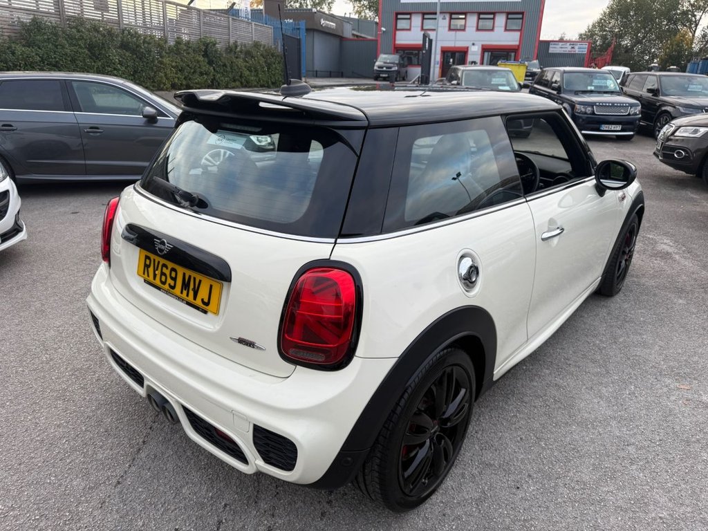 Used MINI Hatch 2019 for sale - 76203436: Photo 10