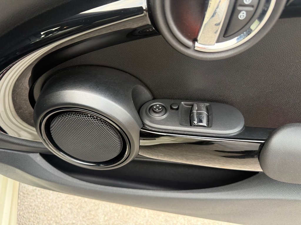 Used MINI Hatch 2019 for sale - 76203436: Photo 14