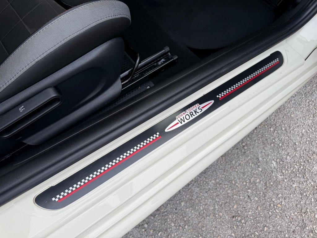 Used MINI Hatch 2019 for sale - 76203436: Photo 16