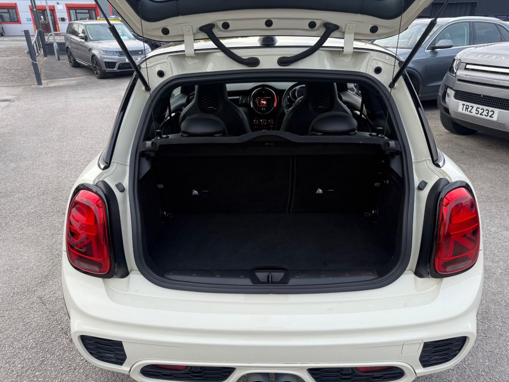Used MINI Hatch 2019 for sale - 76203436: Photo 5