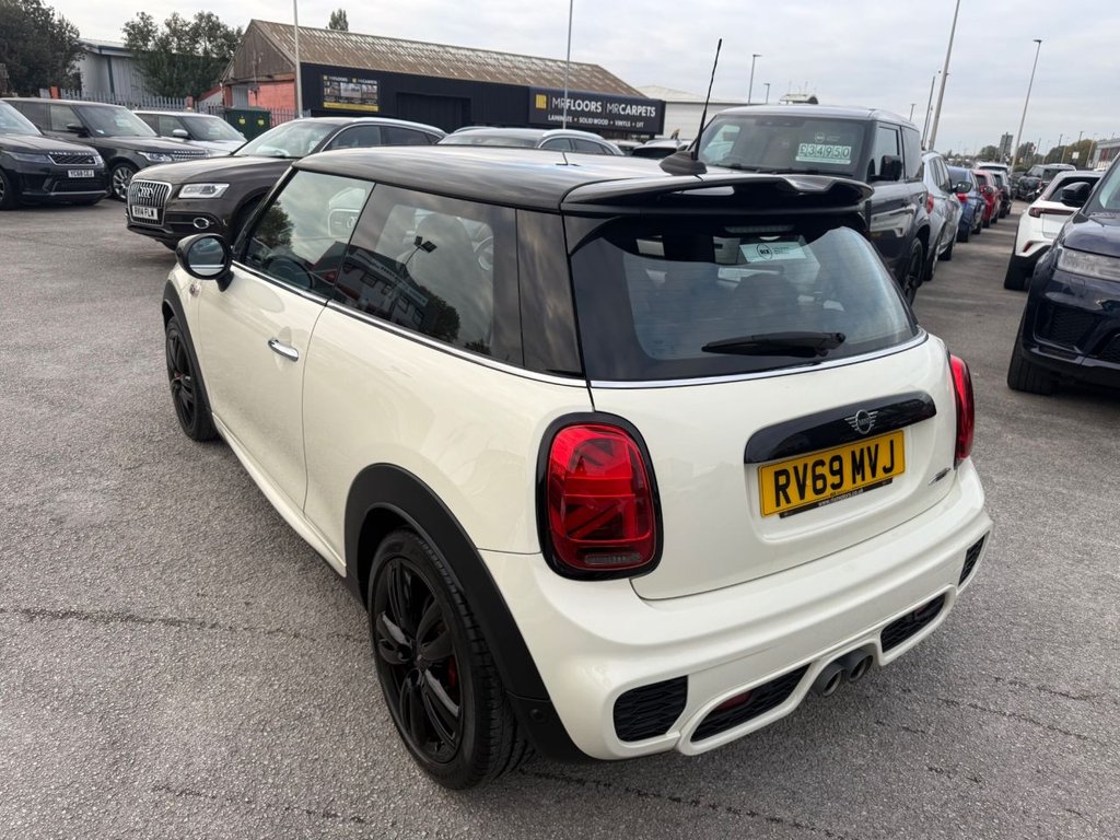 Used MINI Hatch 2019 for sale - 76203436: Photo 7