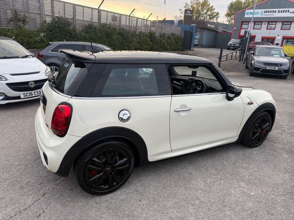 Used MINI Hatch 2019 for sale - 76203436: Photo 9