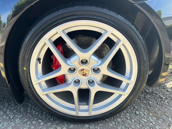 Used Porsche 911 2010 for sale - 74884582: Photo 24