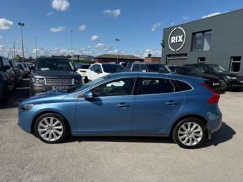 Used Volvo V40 2016 for sale - 75038220: Photo