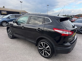 Used Nissan Qashqai 2015 for sale - 76617315: Photo