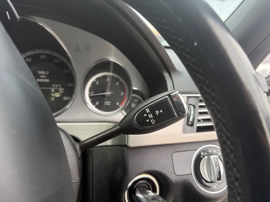 Used Mercedes-Benz E Class 2009 for sale - 77673514: Photo 19