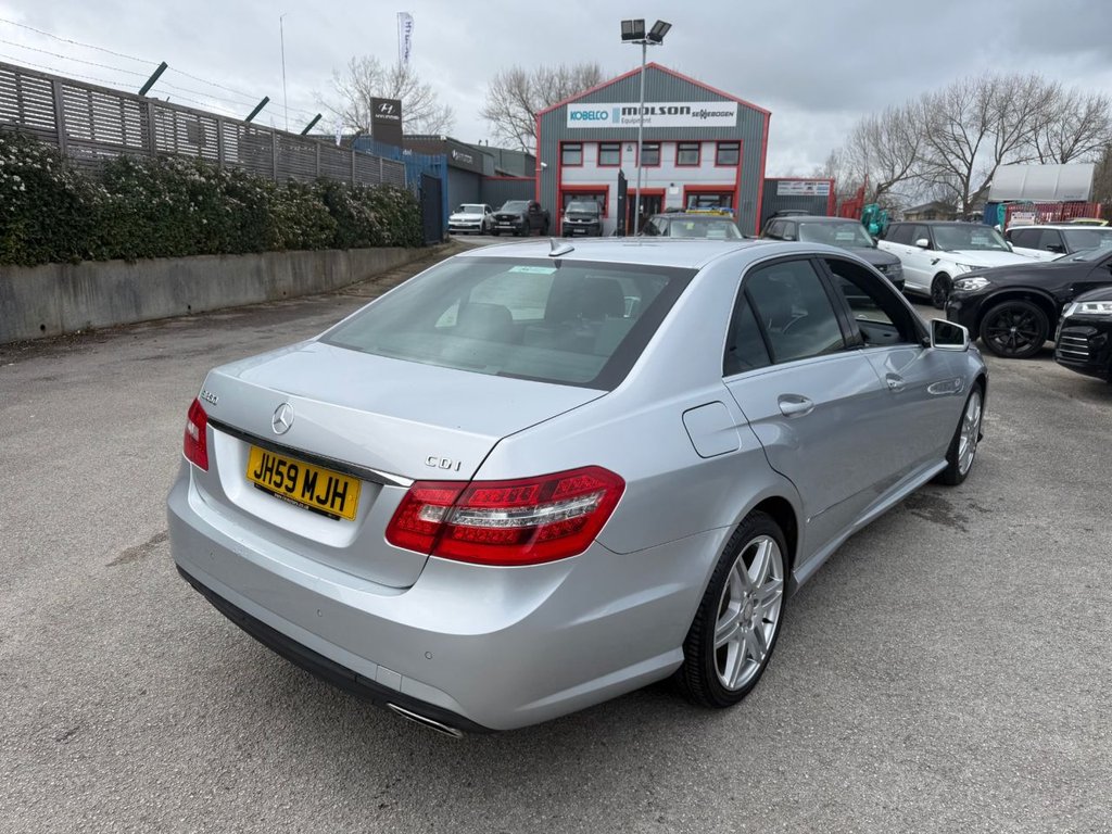 Used Mercedes-Benz E Class 2009 for sale - 77673514: Photo 8