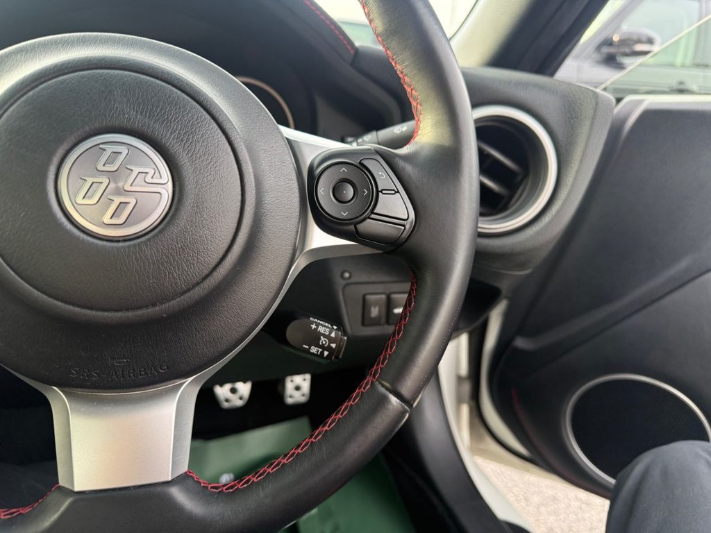 Used Toyota GT86 2018 for sale - 77165899: Photo 19