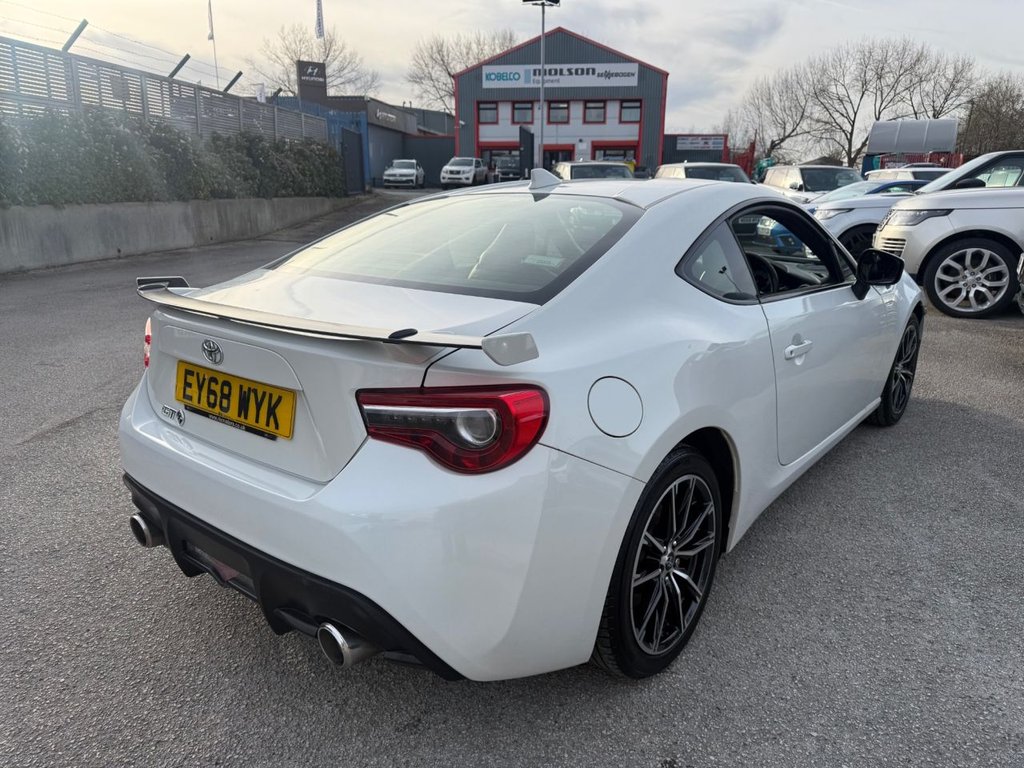 Used Toyota GT86 2018 for sale - 77165899: Photo 8