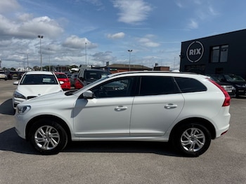 Used Volvo XC60 2017 for sale - 79300341: Photo