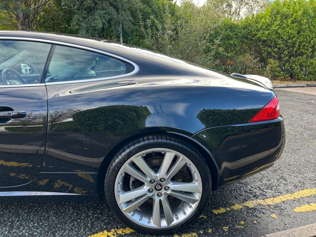 Used Jaguar XK 2010 for sale - 75936911: Photo 11