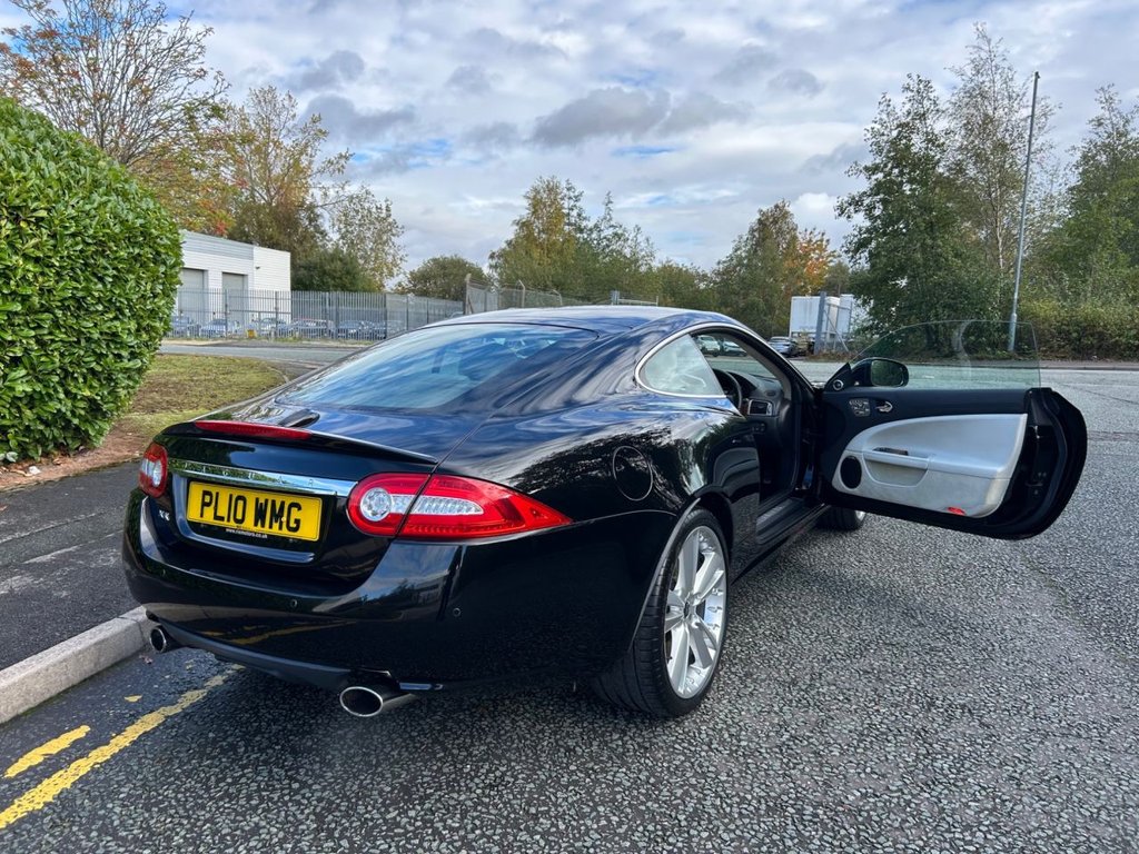Used Jaguar XK 2010 for sale - 75936911: Photo 14