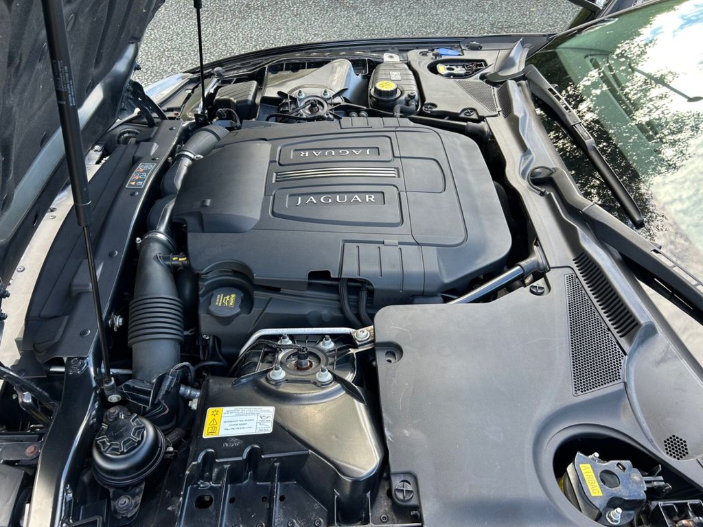 Used Jaguar XK 2010 for sale - 75936911: Photo 20