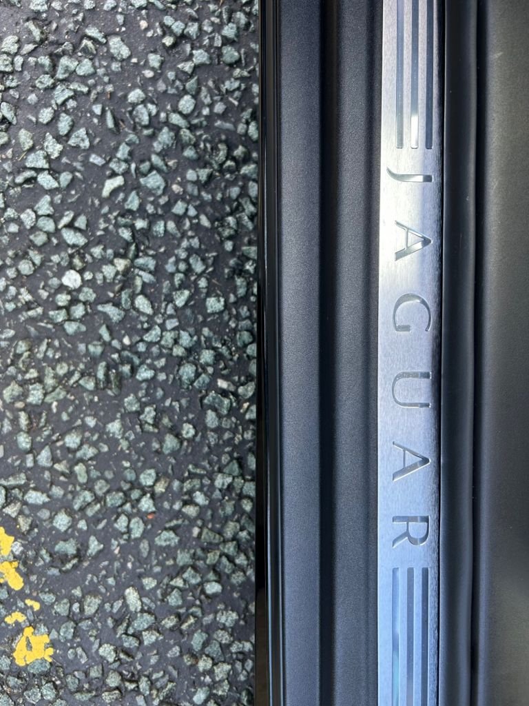 Used Jaguar XK 2010 for sale - 75936911: Photo 21