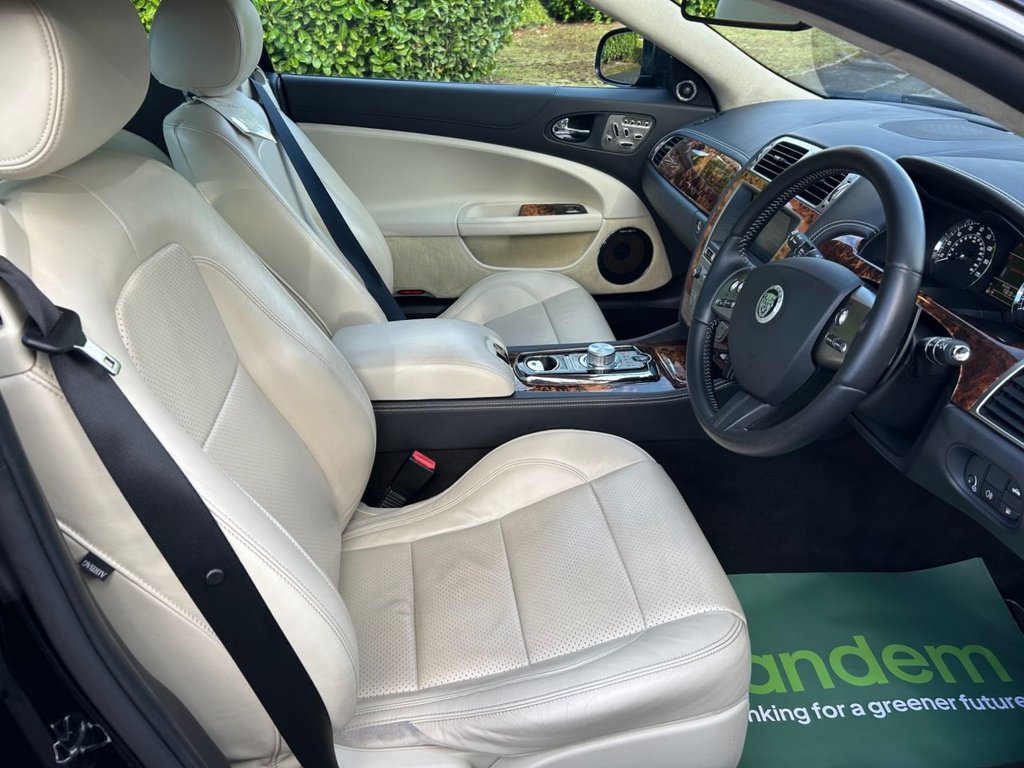 Used Jaguar XK 2010 for sale - 75936911: Photo 27