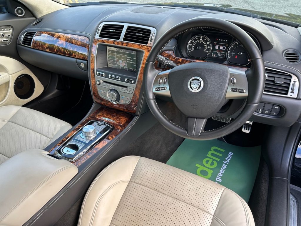 Used Jaguar XK 2010 for sale - 75936911: Photo 28