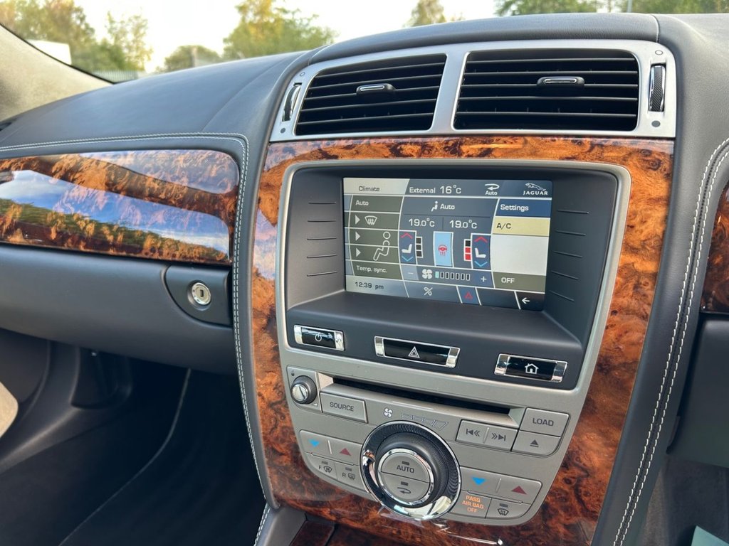 Used Jaguar XK 2010 for sale - 75936911: Photo 30