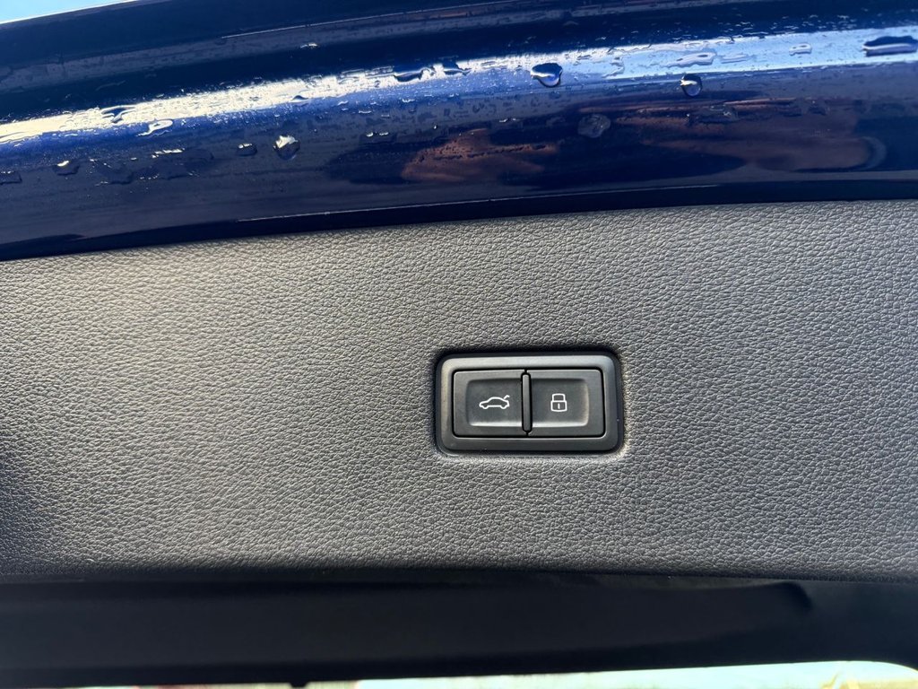 Used Audi Q8 2018 for sale - 76632072: Photo 8