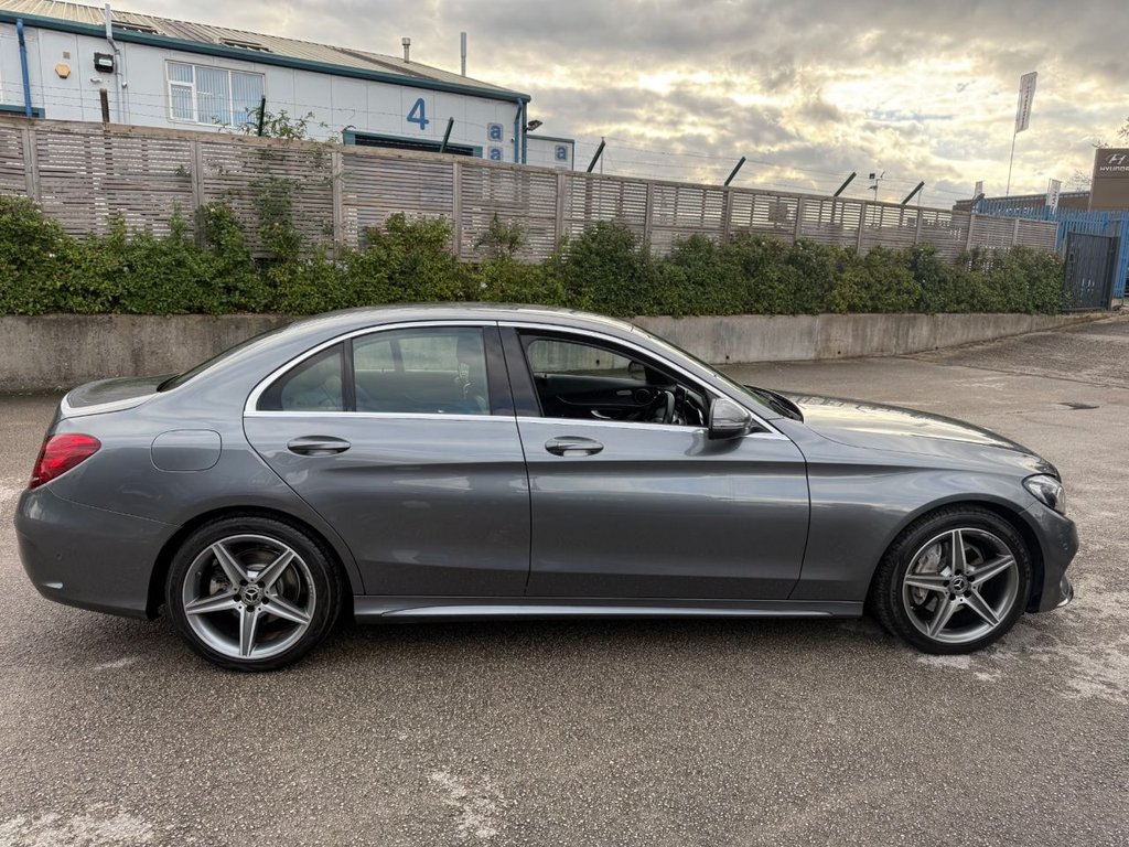 Used Mercedes-Benz C Class 2018 for sale - 76333652: Photo 10