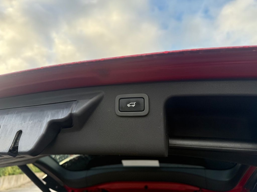 Used Land Rover Discovery Sport 2015 for sale - 76617761: Photo 8