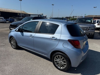 Used Toyota Yaris 2016 for sale - 79077461: Photo