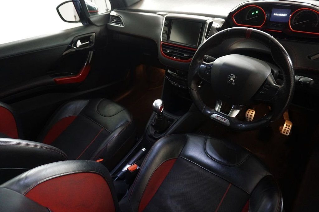 Used Peugeot 208 2014 for sale - 77199880: Photo 15