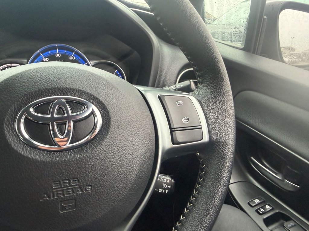 Used Toyota Yaris 2015 for sale - 77122137: Photo 17