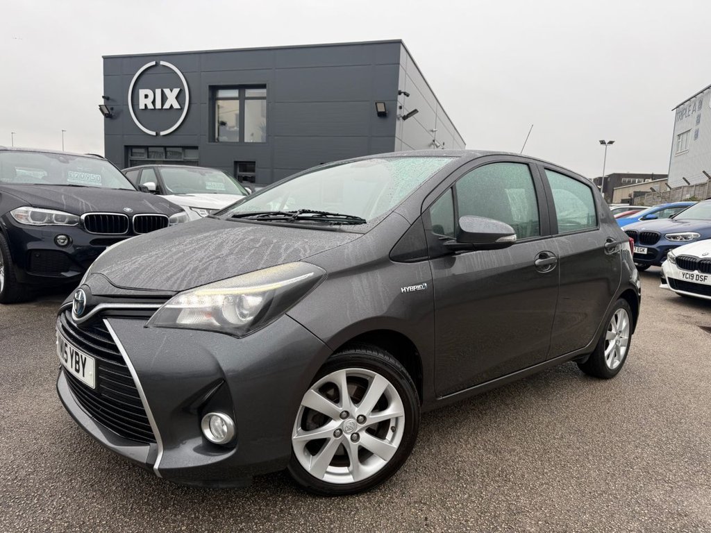 Used Toyota Yaris 2015 for sale - 77122137: Photo 2