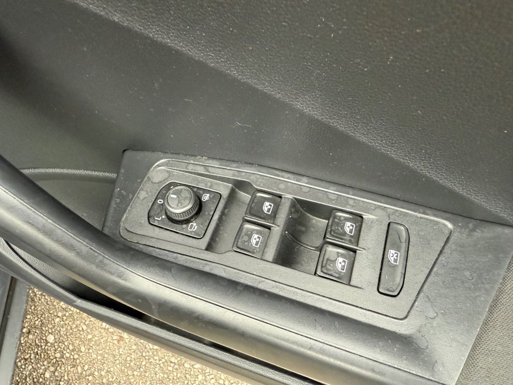 Used Volkswagen T-Roc 2018 for sale - 76582271: Photo 16