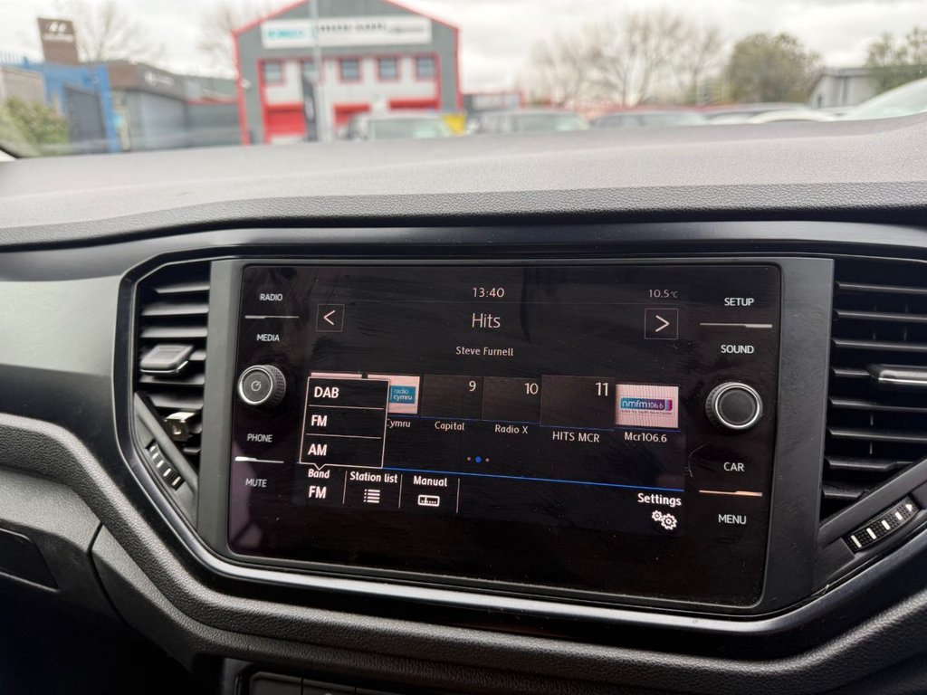 Used Volkswagen T-Roc 2018 for sale - 76582271: Photo 17