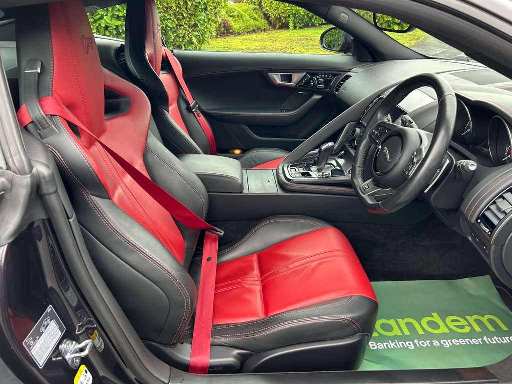 Used Jaguar F-Type 2016 for sale - 76867636: Photo 30