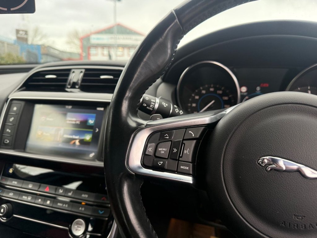 Used Jaguar XE 2017 for sale - 76527215: Photo 15