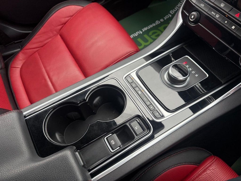 Used Jaguar XE 2017 for sale - 76527215: Photo 24