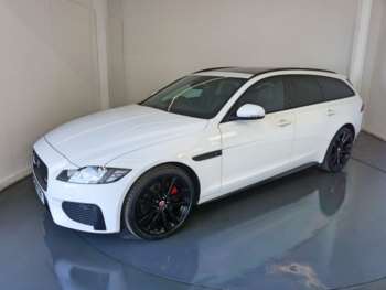 Used Jaguar XF 2018 for sale - 74734646: Photo