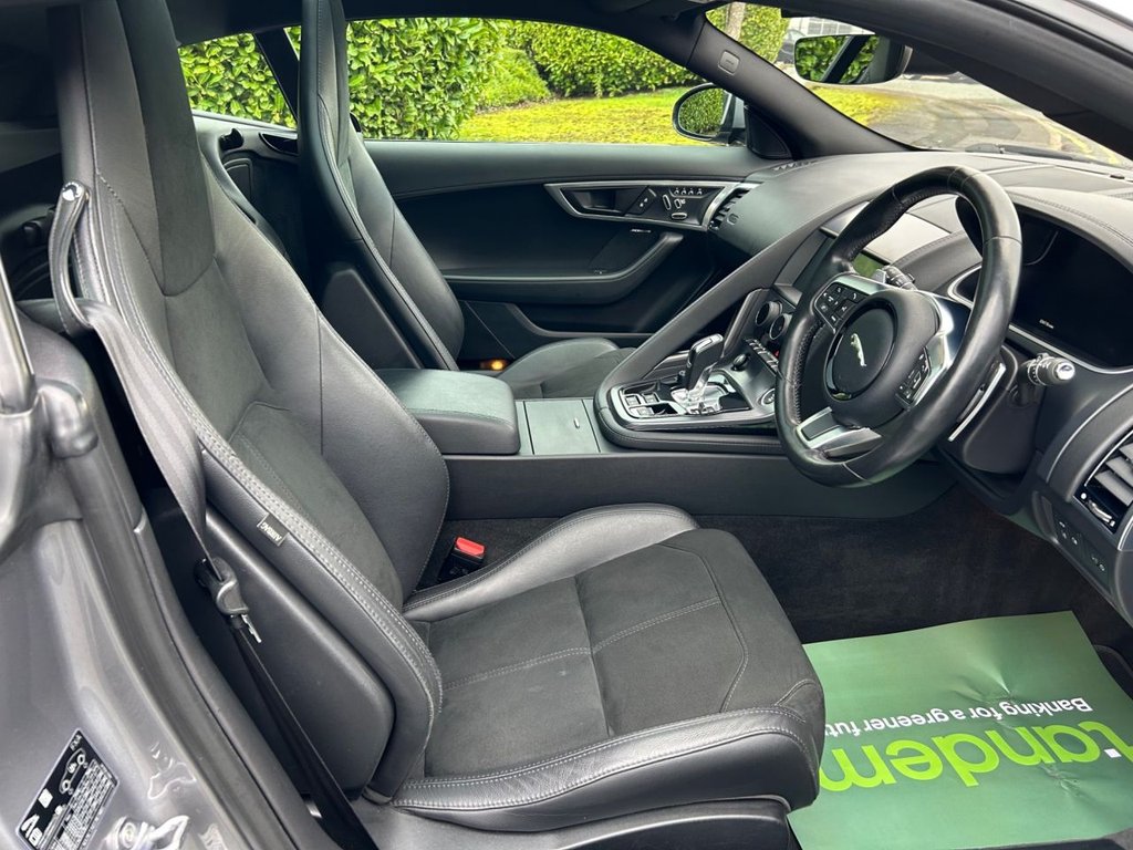 Used Jaguar F-Type 2020 for sale - 77263262: Photo 29
