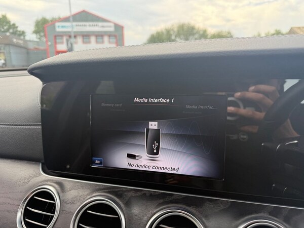 Used Mercedes-Benz E-Class 2016 for sale - 74998420: Photo 25
