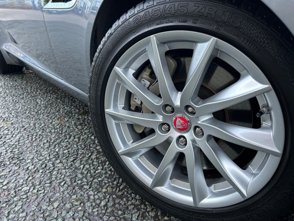 Used Jaguar F-Type 2014 for sale - 76725079: Photo 14