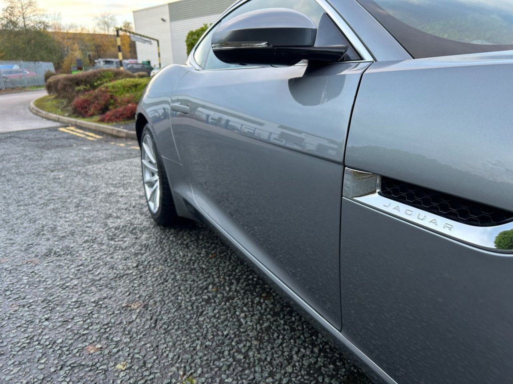 Used Jaguar F-Type 2014 for sale - 76725079: Photo 15