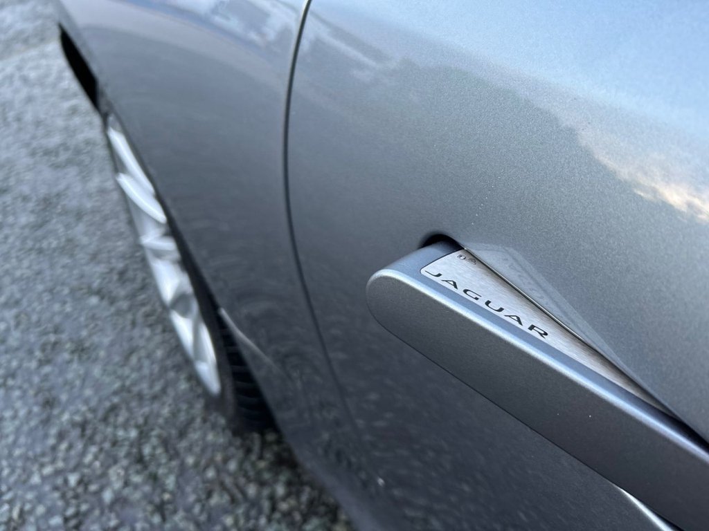 Used Jaguar F-Type 2014 for sale - 76725079: Photo 25