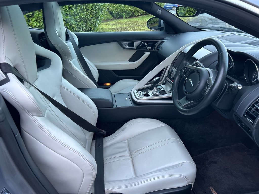 Used Jaguar F-Type 2014 for sale - 76725079: Photo 26