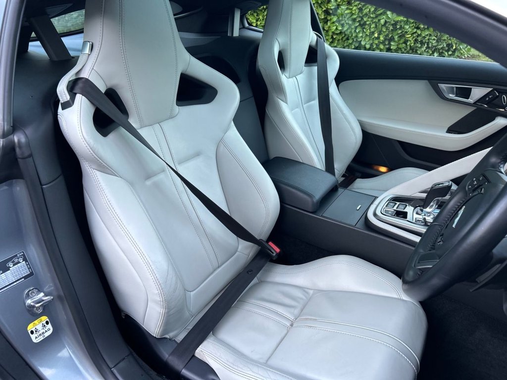 Used Jaguar F-Type 2014 for sale - 76725079: Photo 28