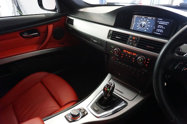 Used BMW 3 Series 2010 for sale - 76223298: Photo 23