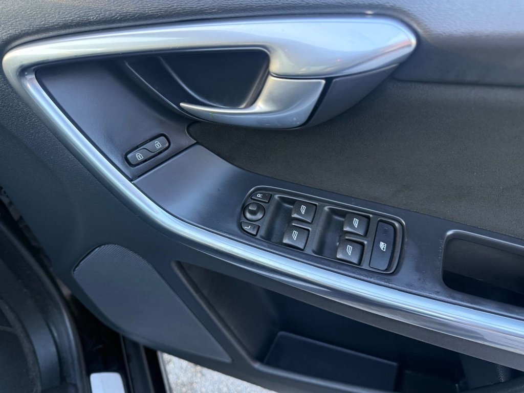 Used Volvo XC60 2016 for sale - 76670674: Photo 17