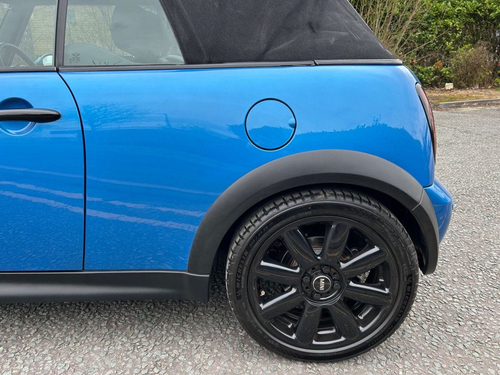 Used MINI Convertible 2008 for sale - 77594559: Photo 11