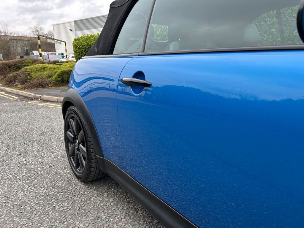 Used MINI Convertible 2008 for sale - 77594559: Photo 15
