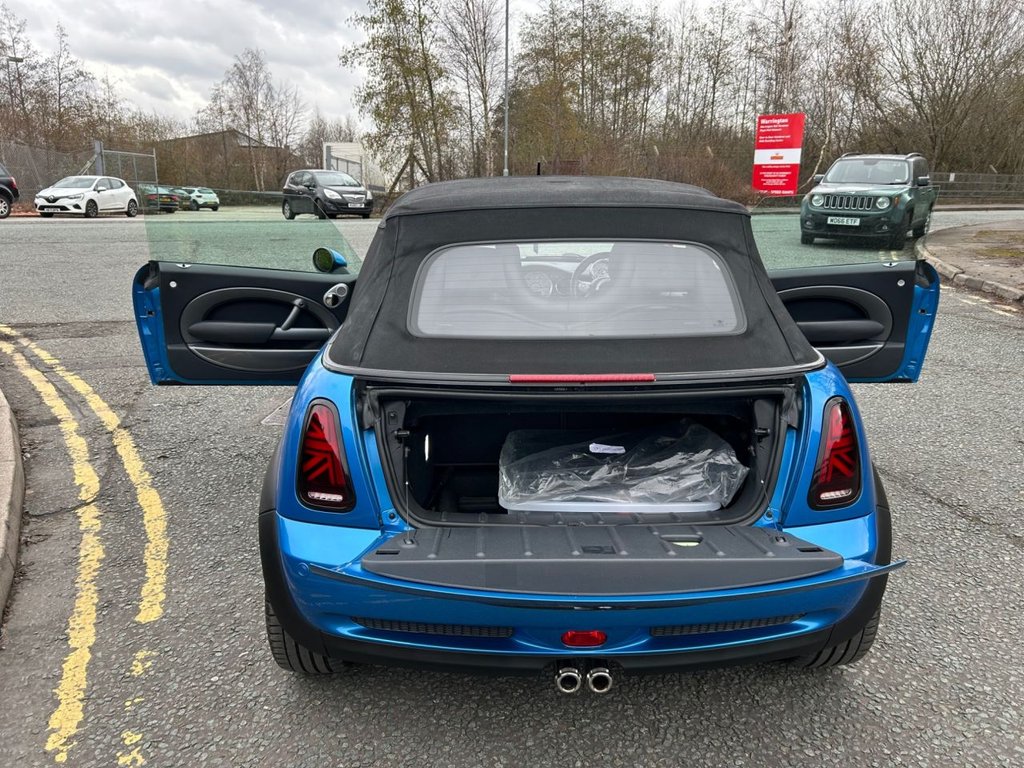 Used MINI Convertible 2008 for sale - 77594559: Photo 18