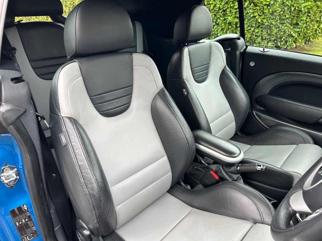 Used MINI Convertible 2008 for sale - 77594559: Photo 33